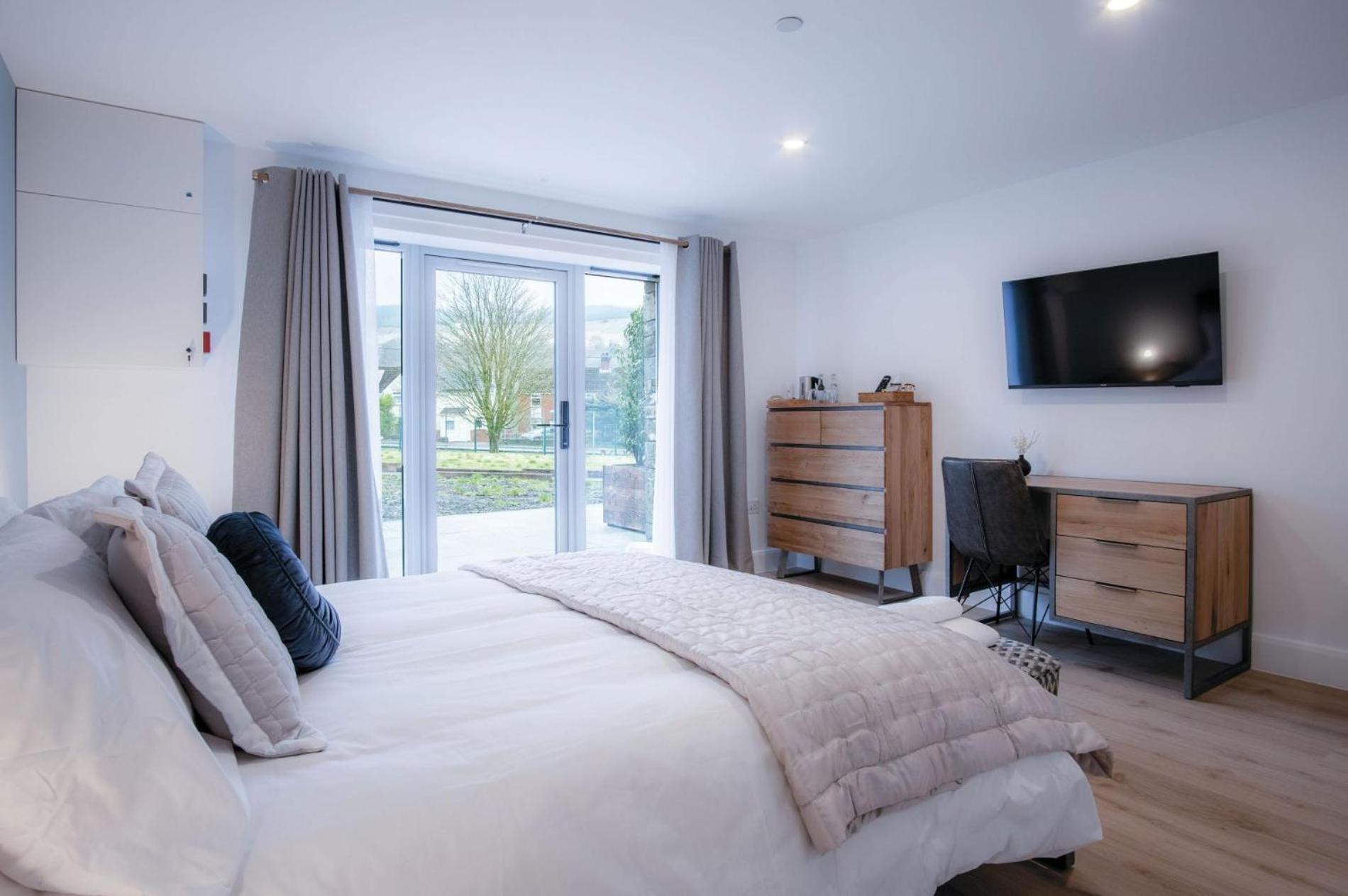 Suite 6 - Sleeping Giant Hotel - Pen Y Cae Inn Brecon Kültér fotó